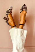 ZAPATOS DE TACÓN PUNTA ZEBRADA CON CINTURILLA