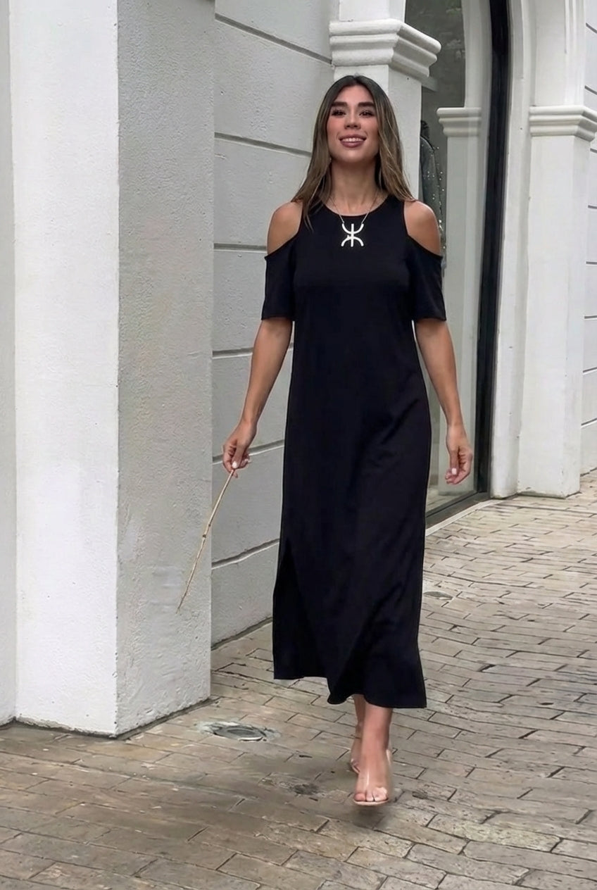AuraBarcelona™ Elena | Vestido largo con hombros al descubierto y corte relajado