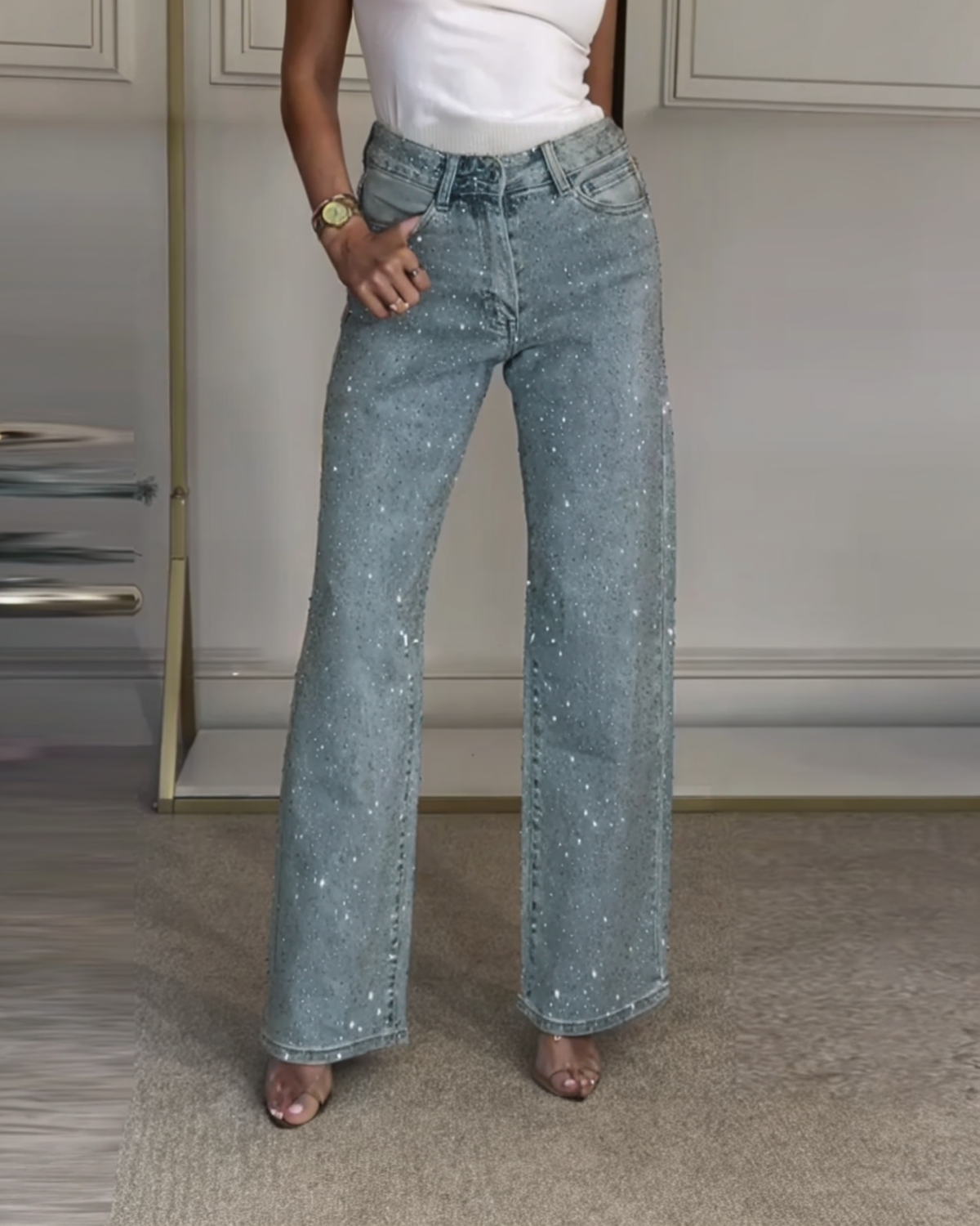 AuraBarcelona™ | VAQUEROS DE PIERNA RECTA CON STRASS