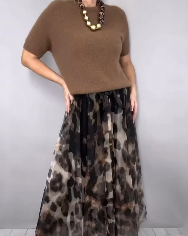 AuraBarcelona™ | CONJUNTO DE PUNTO Y FALDA FLUIDA