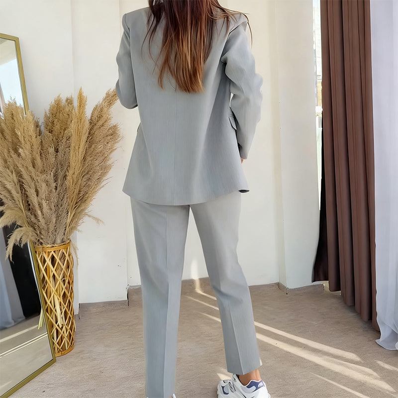 AuraBarcelona™ | CONJUNTO CLÁSICO: BLAZER Y PANTALÓN